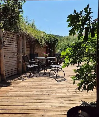 Vakantiehuis Oekologisches Hideaway Mit Sauna Und Grossem Garten Sesslach
