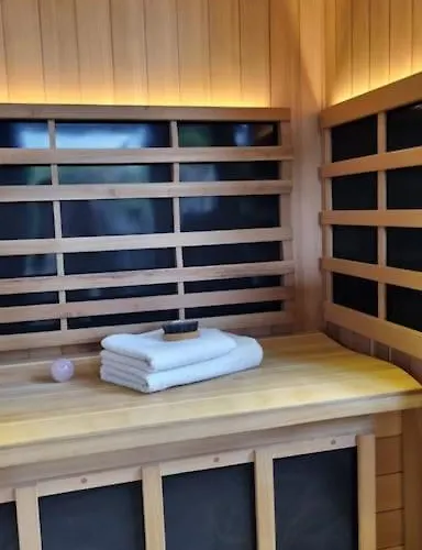 Oekologisches Hideaway Mit Sauna Und Grossem Garten Prázdninový dům *